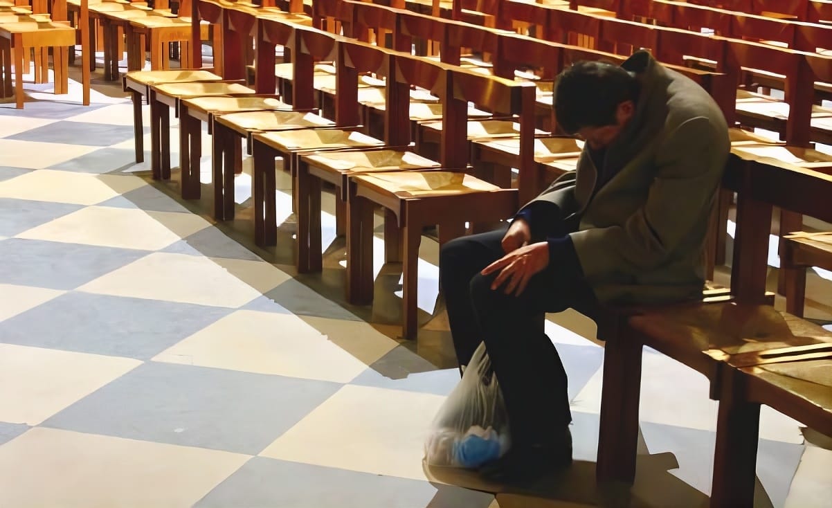 Por que o dízimo gera tantas feridas dentro da igreja